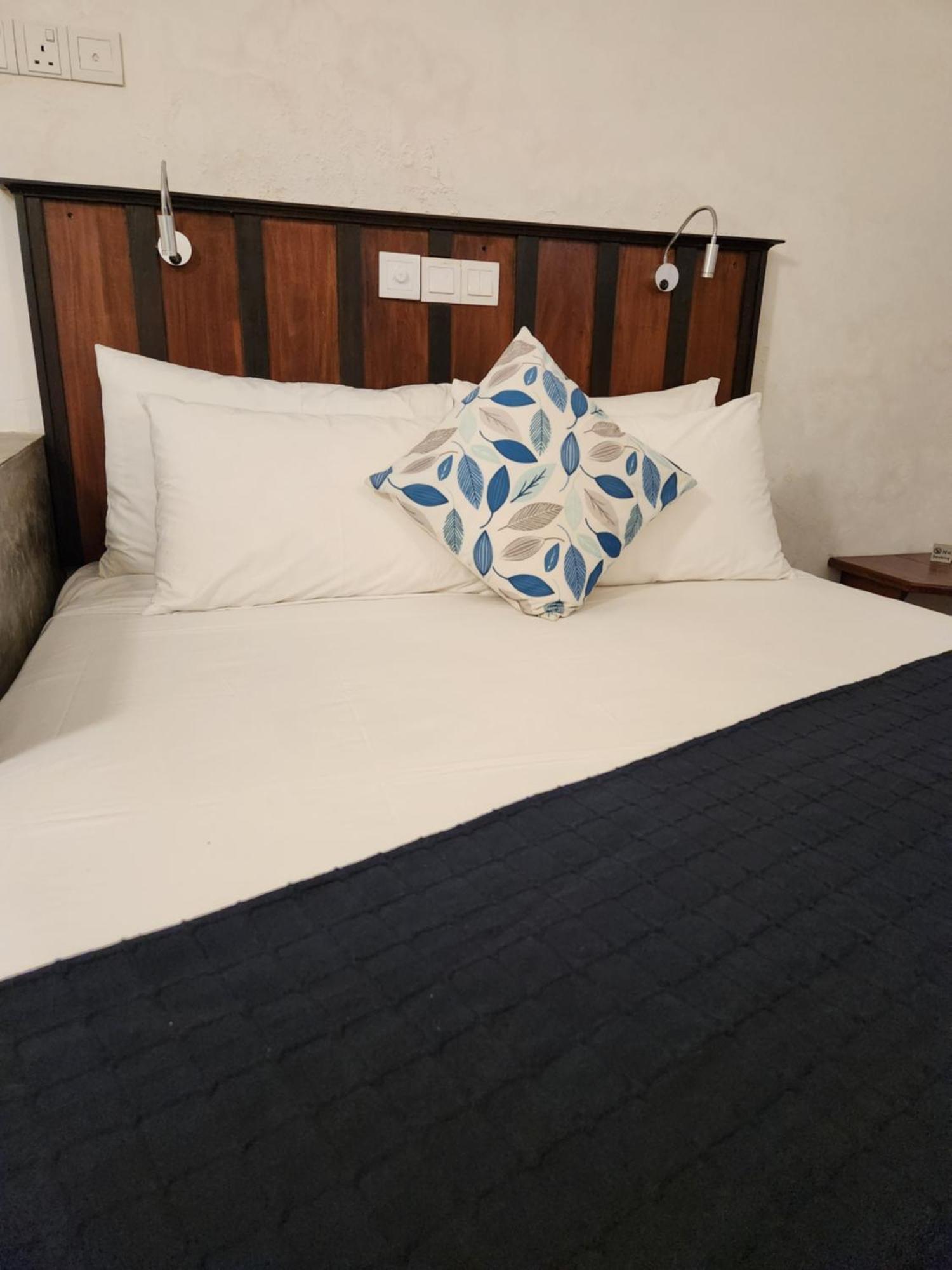 Zee Golf Affordable Luxury Hotel Galle Exterior foto